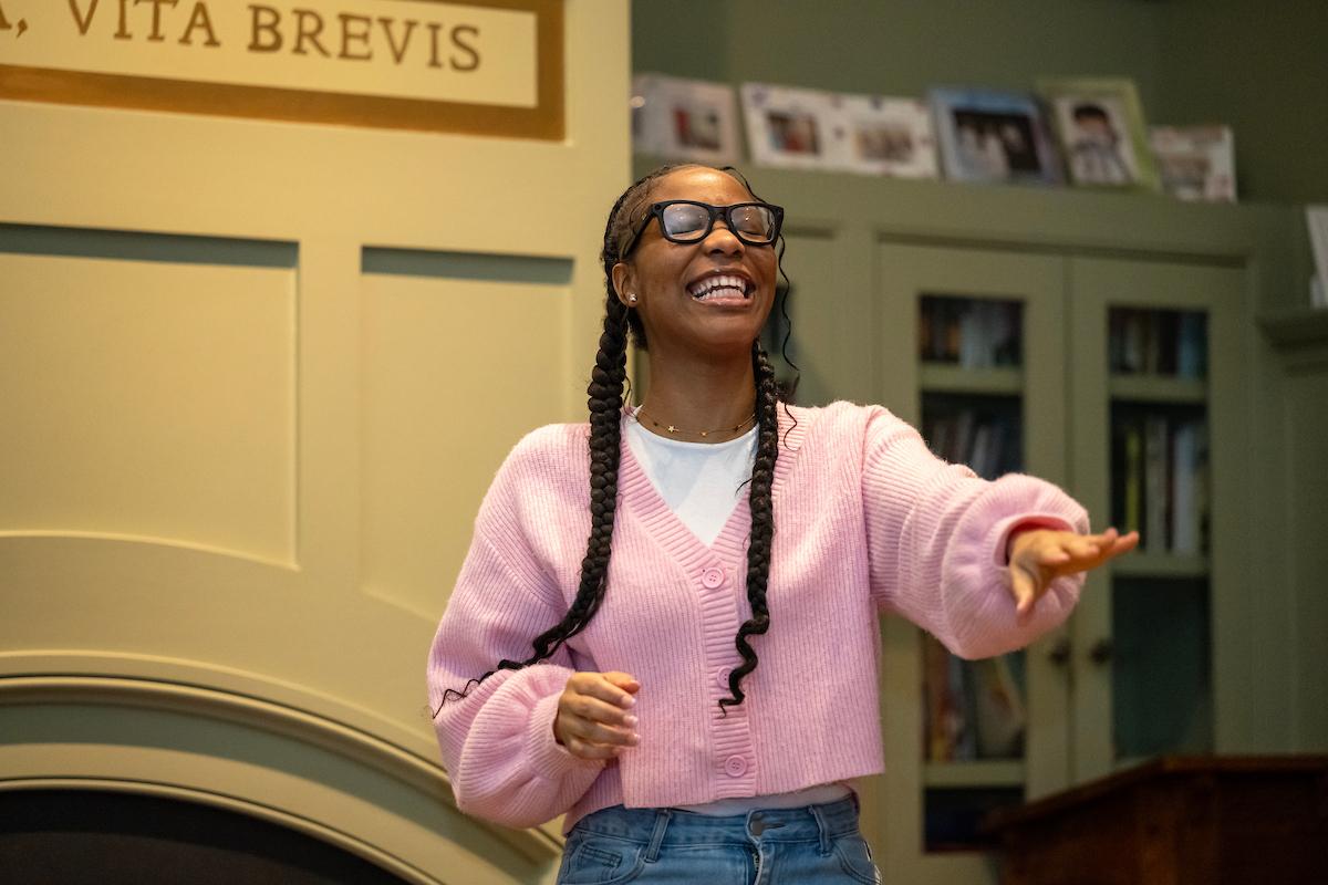 At the Philadelphia Alumni Writers House, Veronique Messanh ’26 found more than a job—she found a home. 