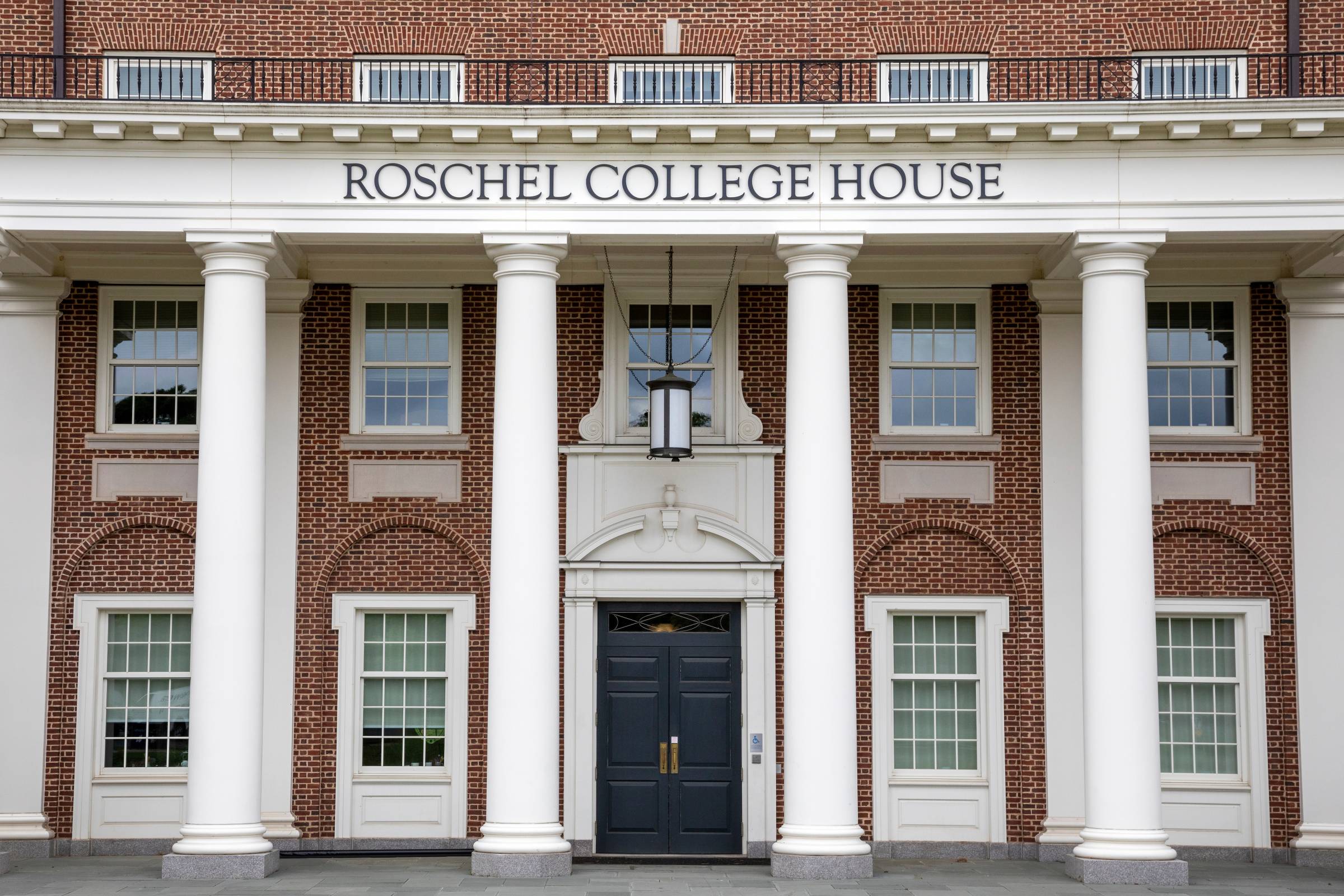 Roschel College House