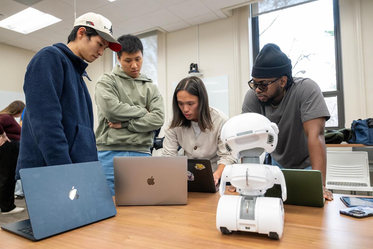 F&M computer science students code robots