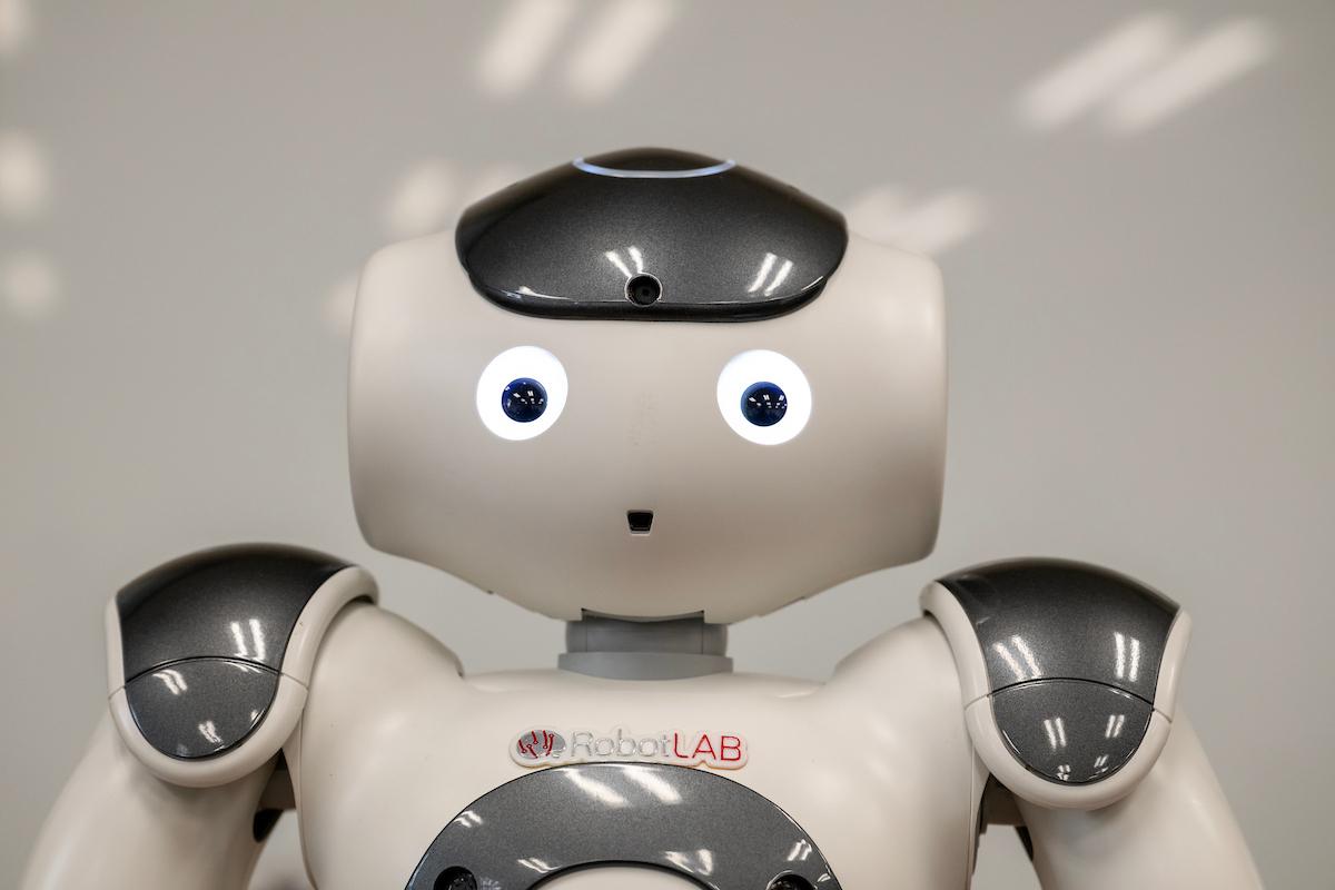 F&M computer science students code robots