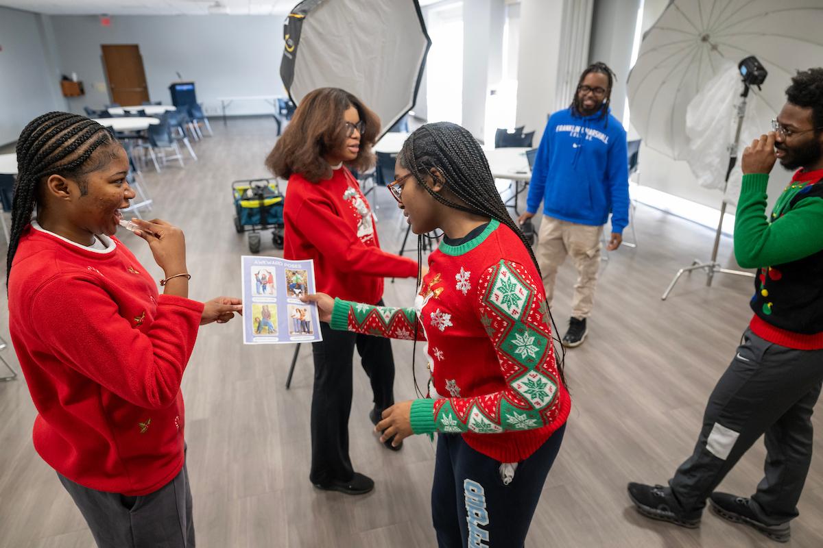 Awkward Family Photo fun