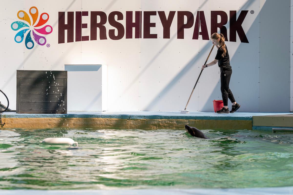 Curry’s responsibilities include cleaning and maintaining all animal habitats and preparing diets.