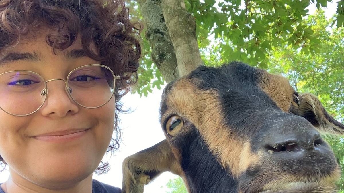 Lauren Velazquez '26 at the Bergen County Zoo