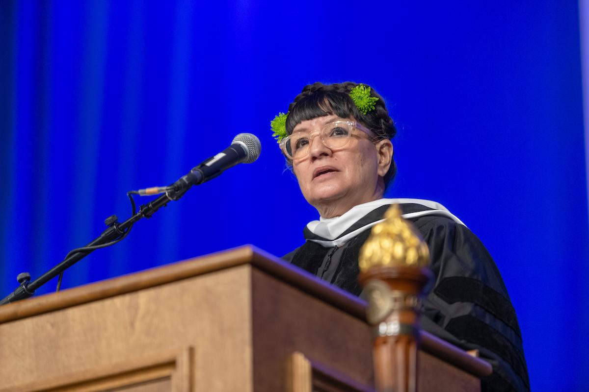Sandra Cisneros, Commencement speaker