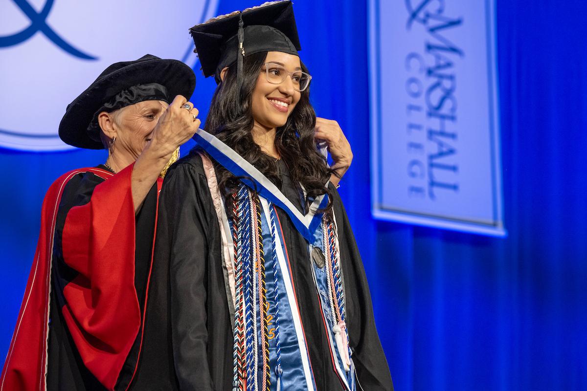 Shayra Nunez '25, Henry S. Williamson medalist