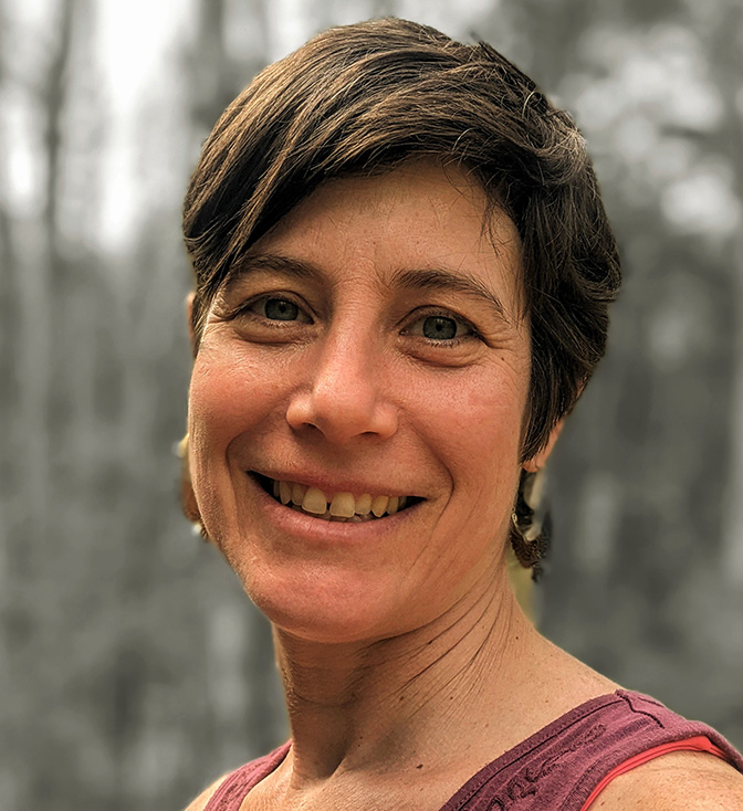 A photo of Eve Bratman.