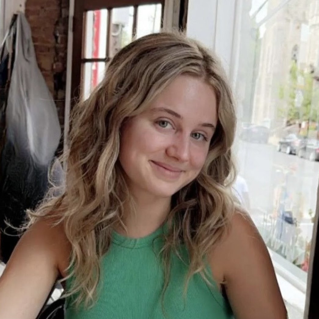 Olivia Schmid '24 