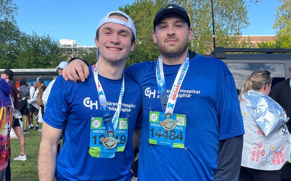 Pat Ryan ’25 (left) and F&M classmate Noah Mass ’24, incoming physician's associate student at Drexel University, at the Broad Street Run in Philadelphia.