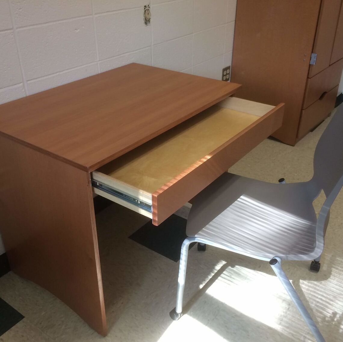 A typical desk in North Benjamin Franklin Hall.