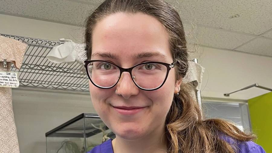 Sara Dollen ’23