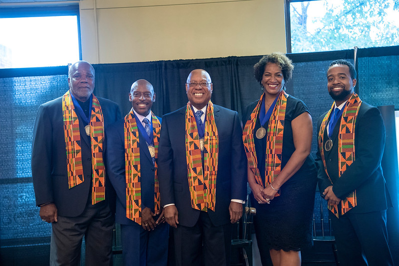 The 2018 Bridgett Award recipients gather for a group photo wearing their stoles.