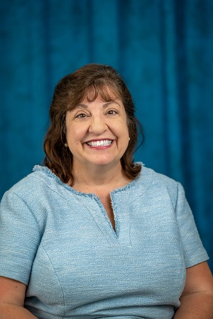 Barbara Conner headshot