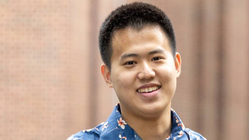 Senior neuroscience major Beta Cai spent the summer interning at the University of Illinois College of Medicine, Pharmacology in Chicago working on research into Biomedicine and regenerative drugs.