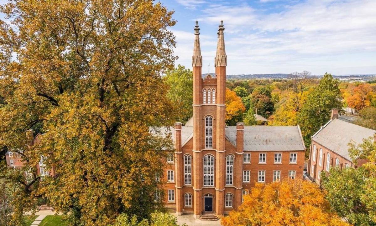 Old Main aerial view.