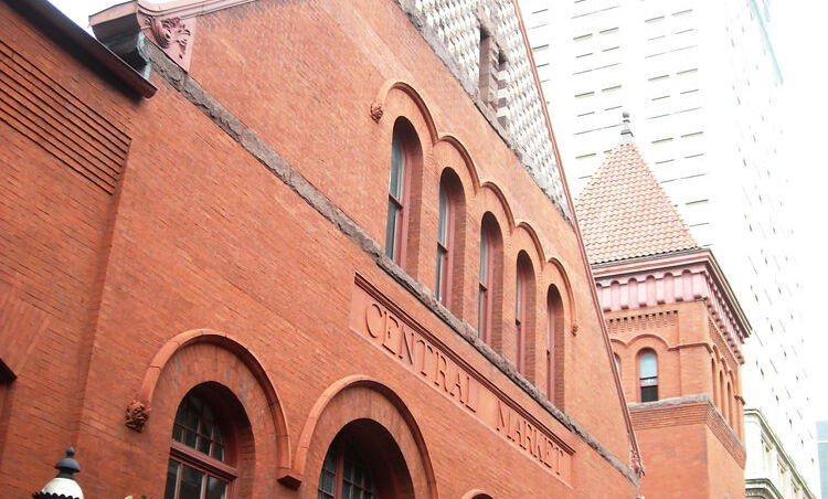 http://commons.wikimedia.org/wiki/File:Central_Market,_Lancaster.jpg