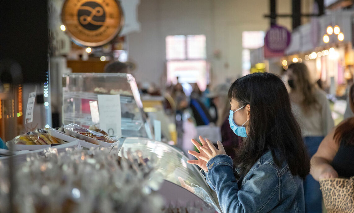 F&M students enjoy a visit to Lancaster Central Market.