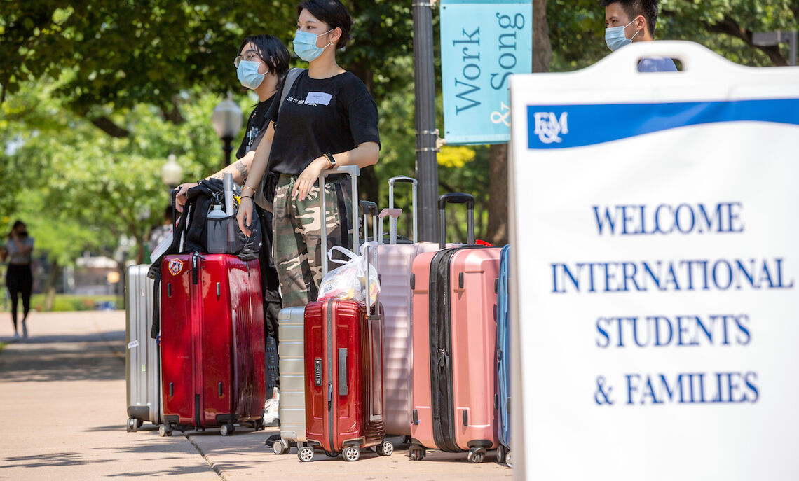 International student check in, fall 2021