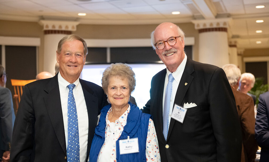 Glenn Robinson, retired men's basketball coach and wife Kathy, caught up with Al Ingraham '72, president of Diplomat Athletic Club.