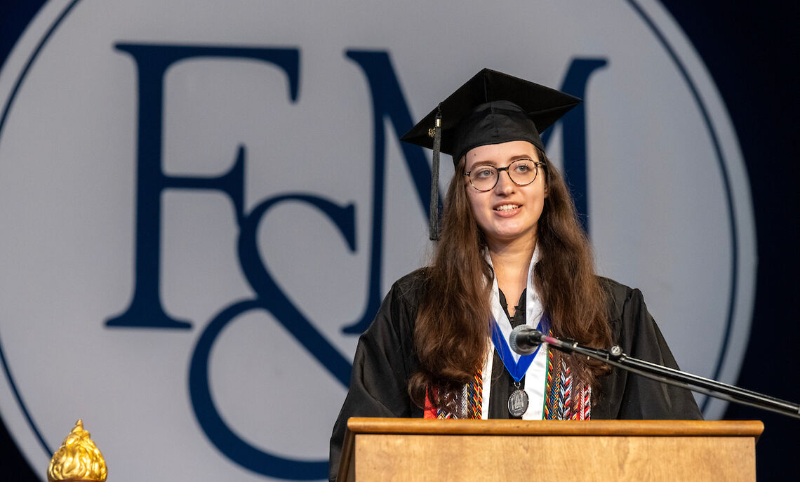 Henry S. Williamson Medalist Nadezhda Ivanova '23.