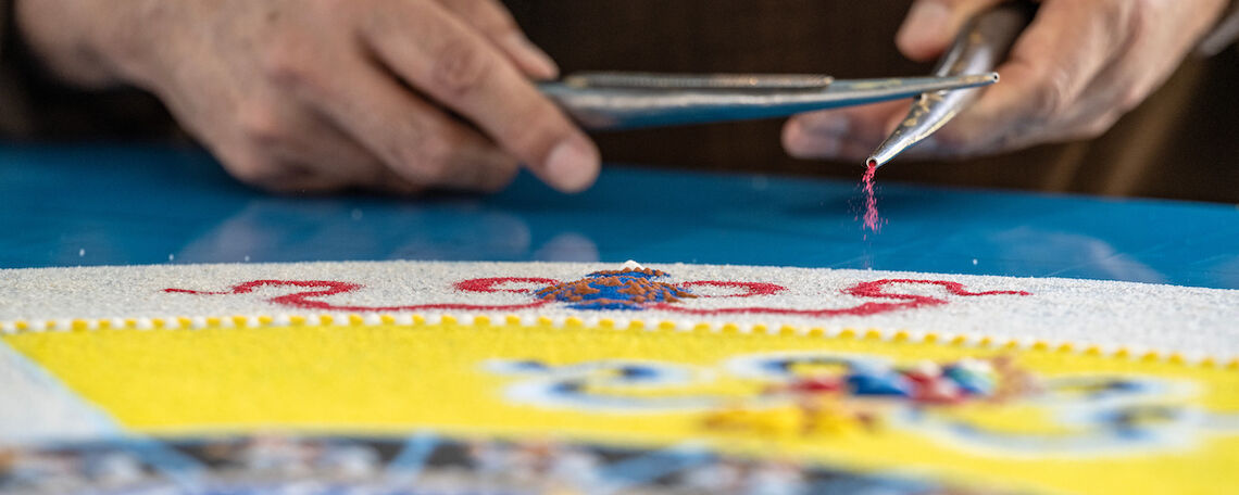 Sand mandala with Buddhist monk Losang Samten, February 2023