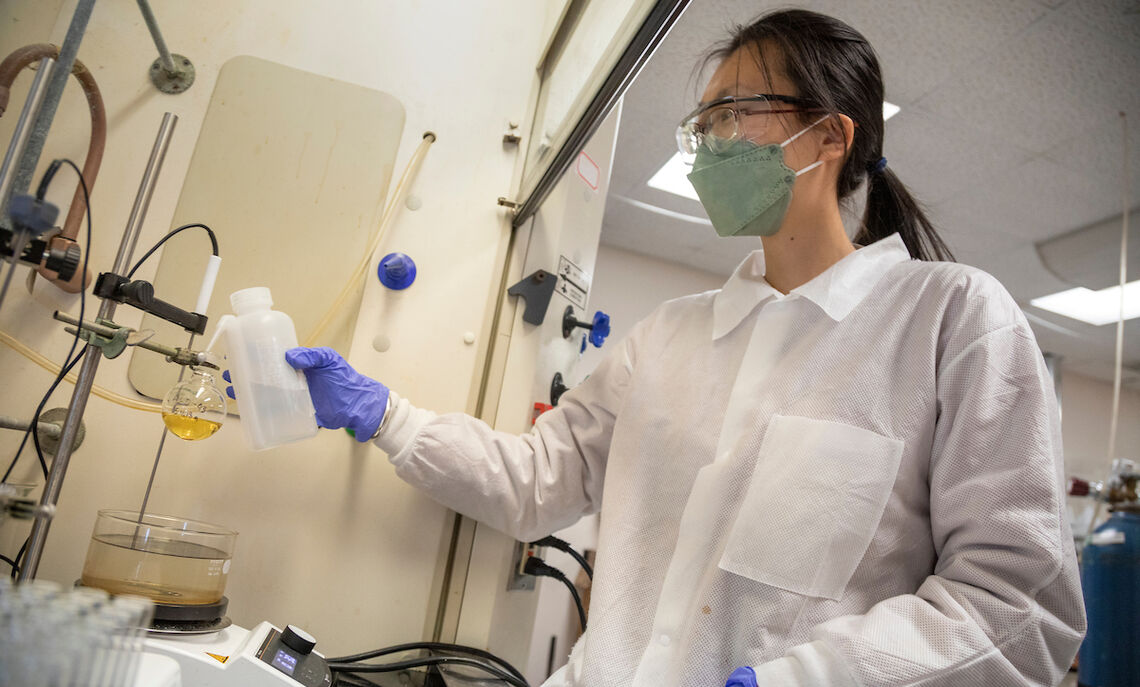 Yu says of her work with holomycin and its derivatives, “Despite the interesting biological activity, not much research has been done on what role each part of the molecule plays in its antibacterial activity,”