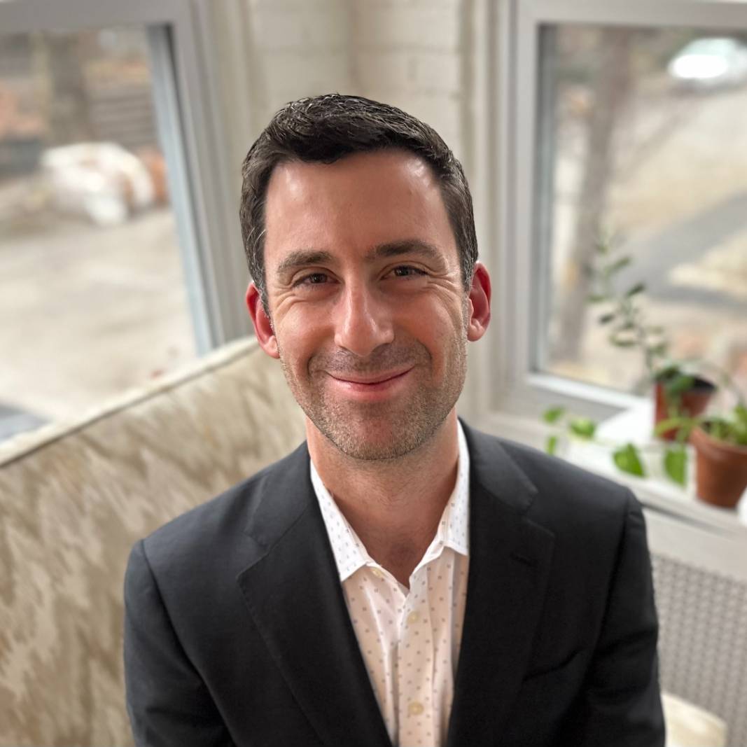 Eric Hirsch, associate professor of environmental studies Eric Hirsch, associate professor of environmental studies