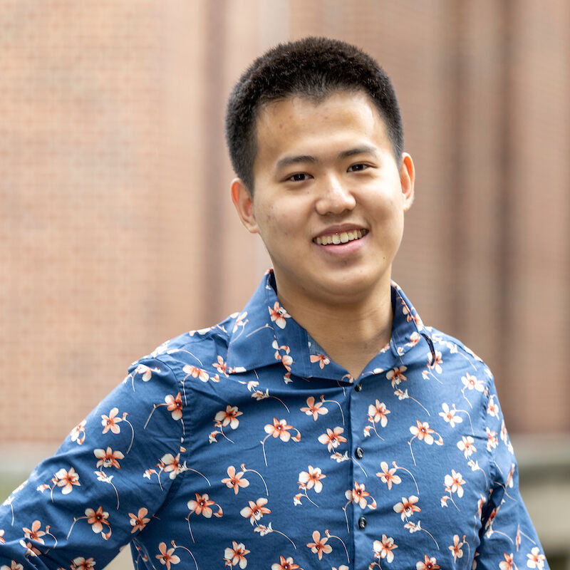 08 15... Senior neuroscience major Beta Cai spent the summer interning at the University of Illinois College of Medicine, Pharmacology in Chicago working on research into Biomedicine and regenerative drugs.