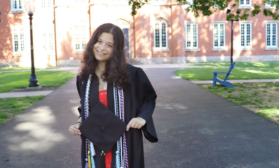 Elena... Elena Robustelli '21