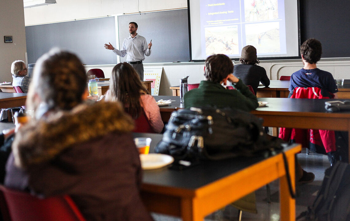 16458... Jake Bleacher '00, who majored in geology at F&M, speaks with students and faculty members in the Department of Earth & Environment about his career at NASA.